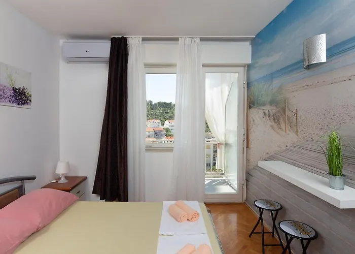 Casa de hóspedes Hvar 2*