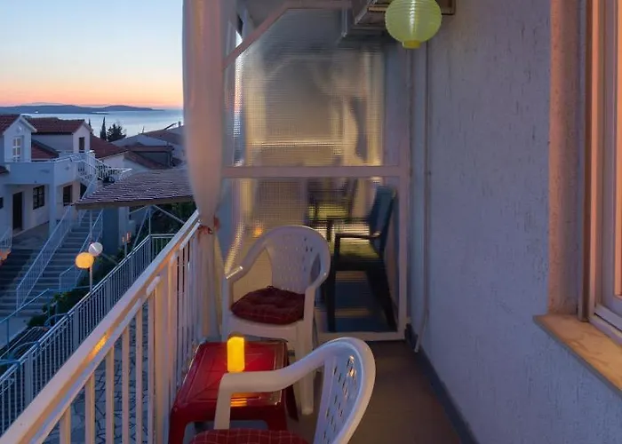 Affittacamere Hvar 2*